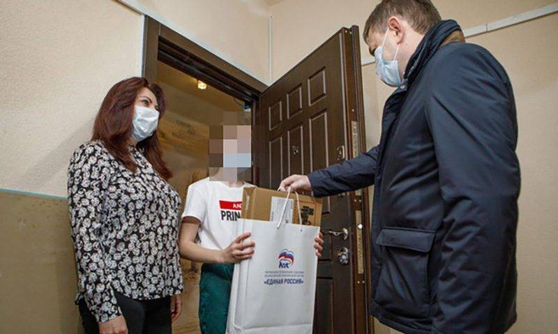 Владимир Нетесов - В благотворительный скандал во второй раз попал лидер воронежской «Единой России» - bloknot.ru - Россия - Воронеж