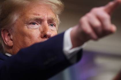 Трамп отменит выдачу грин-карт из-за коронавируса - lenta.ru - США - New York
