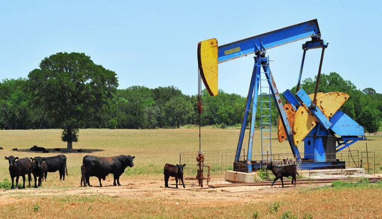 Цена июньских фьючерсов на WTI опустилась ниже 7 долларов за баррель - newtvnews.ru - Москва - state Texas - Техас - Лондон - Нью-Йорк