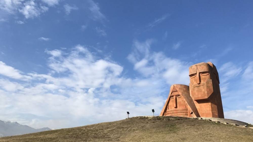 Сергей Лавров - Зограб Мнацаканян - Эксперты напомнили Еревану, что статус Карабаха должен быть определен путем переговоров - riafan.ru - Москва - Россия - Армения - Азербайджан - Ереван