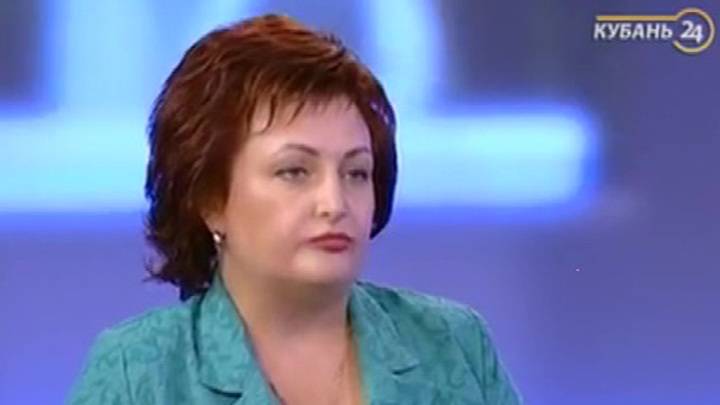Алексей Пушков - Чиновница Минздрава Кубани отругала врачей за нежелание шить самим себе бахилы - vesti.ru - Россия - Краснодарский край - Кубань