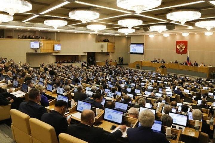 Елена Вторыгина - В Госдуме собрались признать преступления против пенсионеров отягчающими - mk.ru - Россия