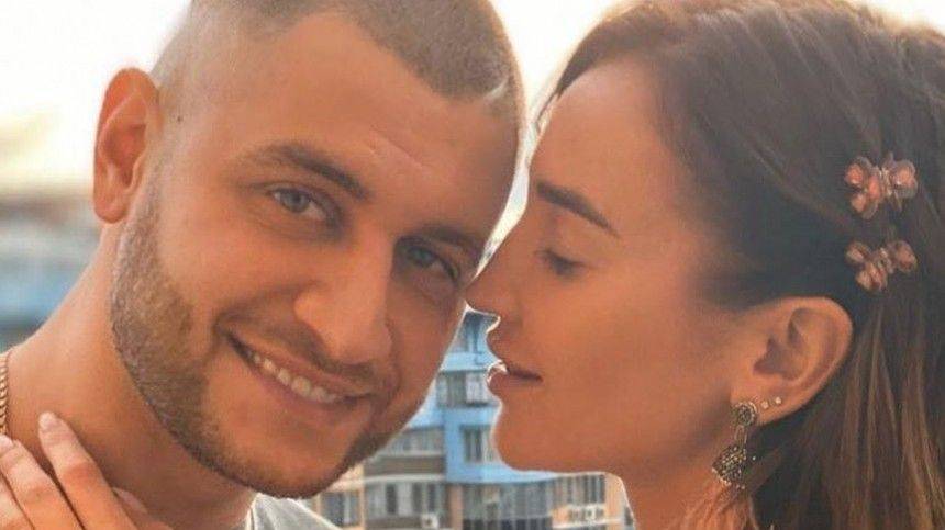 Ольга Бузова - Ксения Бородина - Давид Манукян - ««Мы уже и не надеялись» — Бородина приготовила тост к будущей свадьбе Бузовой и Давы - 5-tv.ru