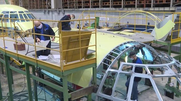 На Ульяновском авиационном заводе начались испытания новой модификации Ил-76 - vesti.ru - Ульяновск