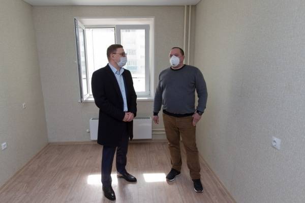 Алексей Текслер - В Челябинске 159 обманутых дольщиков получили квартиры - nakanune.ru - Челябинск