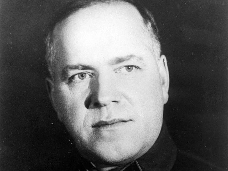 Георгий Жуков - Крестьянский сын и прилежный ученик: Фронт и тыл маршала Жукова - sobesednik.ru - США