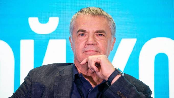 Александр Медведев - Гендиректор "Зенита" Александр Медведев прокомментировал рекомендации УЕФА доиграть сезон - piter.tv