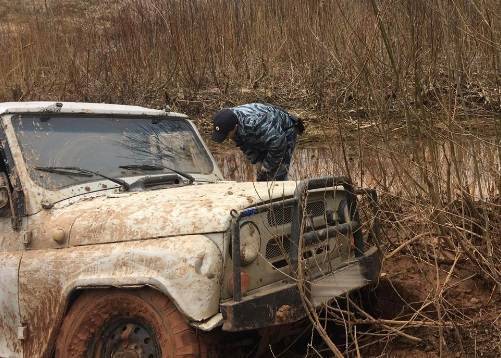 Автомобиль с тремя мертвыми рыбаками нашли в Нижегородской области - vm.ru - Россия - Нижегородская обл.