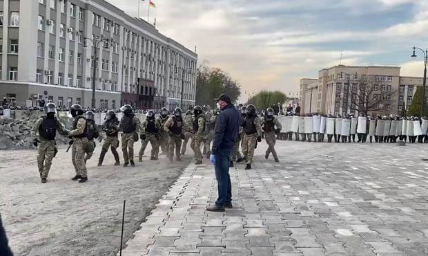 СКР возбудил уголовное дело о нападении на сотрудников Росгвардии на митинге во Владикавказе - og.ru - респ. Алания - Владикавказ