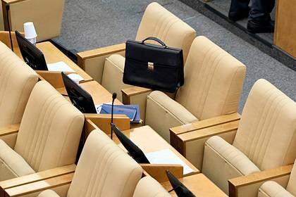 Владимир Путин - Павел Крашенинников - В Госдуме высказались против заочного голосования по поправкам к Конституции - lenta.ru - Россия