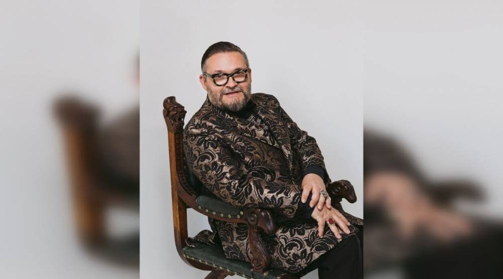 Александр Васильев - Александр Александрович - Историк моды Васильев рассказал, как его лечили в больнице в Коммунарке - riafan.ru - Россия