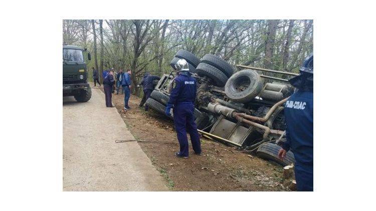 В Крыму водителя "КамАЗа" зажало в кабине - crimea.ria.ru - Крым - Симферополь - район Белогорский