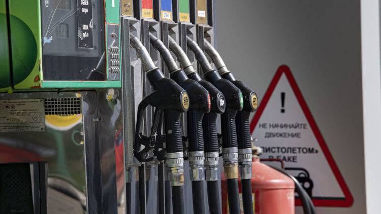 Павел Завальный - Как падение цен на нефть повлияет на стоимость бензина в Крыму - crimea.ria.ru - Крым - Симферополь