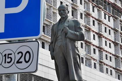 Владимир Ленин - Россияне вступились за памятники Ленину - lenta.ru