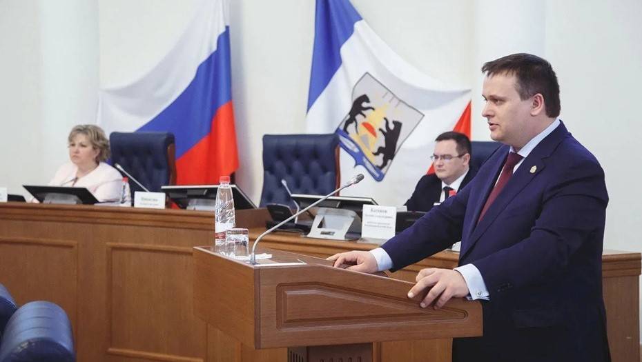 Коронавирус увеличил дефицит новгородского бюджета почти до 3 млрд рублей - dp.ru - Новгородская обл. - Великий Новгород