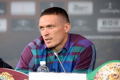 Александр Усик - Усик разглядел в коронавирусе «обращение любящего людей Бога» - lenta.ru
