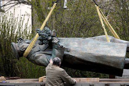 Сергей Шойгу - Иван Конев - Инициатора сноса памятника Коневу в Праге взяли под охрану - lenta.ru - Россия - Чехия - Прага