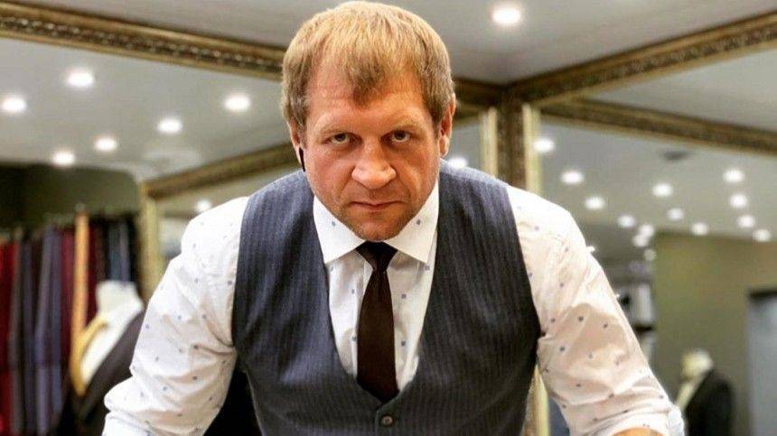 Александр Емельяненко - «Это жестко!» — Александр Емельяненко побрился налысо в самоизоляции - 5-tv.ru - Россия