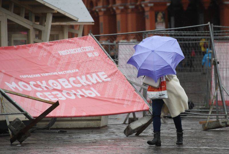 Сильный ветер в Москве сегодня не стихнет - tvc.ru - Москва - Московская обл. - Ярославская обл.