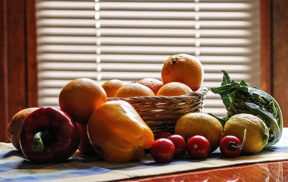 Ученые назвали сочетания продуктов, спасающих от деменции - vm.ru - Франция