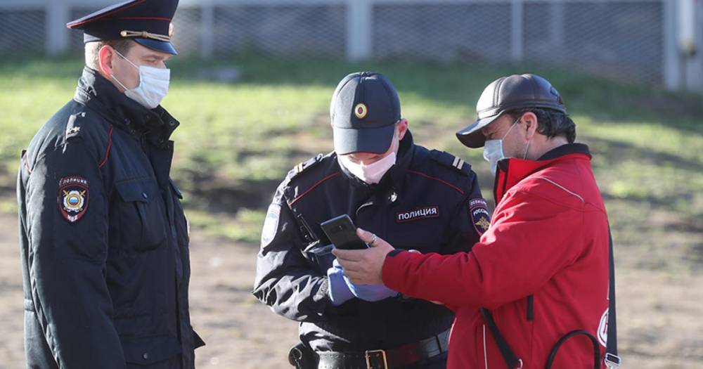 Павел Креков - Режим пропусков введут на майские праздники в Свердловской области - ren.tv - Россия - Свердловская обл.
