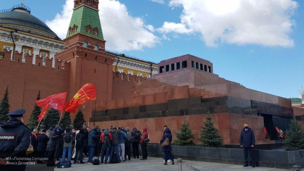 Юрий Афонин - Глава КПРФ в Татарстане подхватил коронавирус после акции к юбилею Ленина - politros.com - Москва - Россия - респ. Татарстан
