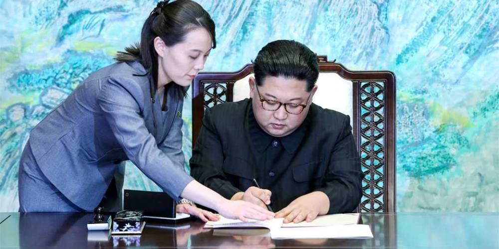 Ким Ченын - Ким Ирсен - Северная Корея в глубокой медитации - detaly.co.il - Южная Корея - КНДР - Пхеньян