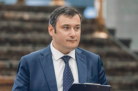 Александр Хинштейн - В Госдуме пока не рассматривают регулирование «онлайн-митингов», заявил Хинштейн - pnp.ru - Россия