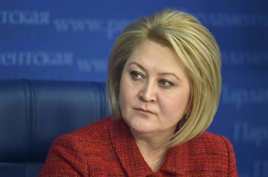 Лилия Гумерова - Гумерова: сенаторы готовы оперативно внести в Госдуму поправки по донастройке дистанционного обучения - pnp.ru