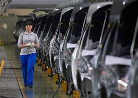 "АвтоВАЗ" останавливает производство в Ижевске из-за перебоев с комплектующими - nakanune.ru - Sandero - Ижевск