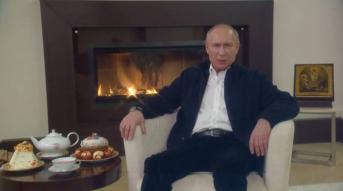 В.Путин - Разве так президент должен поздравлять с Пасхой? - newsland.com - Россия