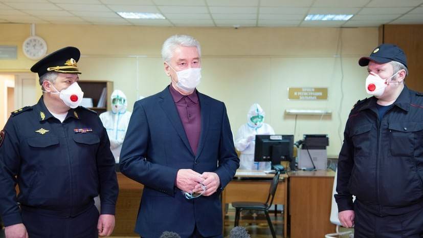 Сергей Собянин - Собянин: в Москве задействовали несколько десятков тысяч медиков - russian.rt.com - Москва - Россия