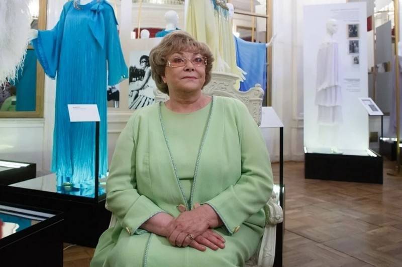 Эдита Пьеха - «У меня температура, плохо себя чувствую»: Эдита Пьеха заболела на самоизоляции - pravdoryb.info - Санкт-Петербург