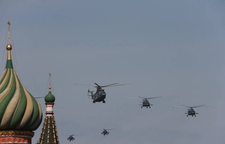 Надежда Бабкина - Борис Моисеев - Сергей Горох - Бабкина узнала о переносе парада 9 мая - news.ru