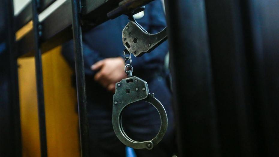 В Петербурге вандалов задержали за свастику на стенах общежития консерватории - dp.ru - Санкт-Петербург - район Ломоносовский