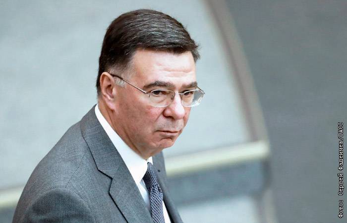 Сергей Фадеичев - Александр Панкин - Александр Панкин: борьба с COVID-19 требует объединительных усилий, а не торговых войн и санкций - interfax.ru - Москва - Россия