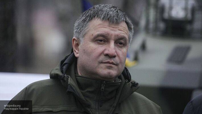 Владимир Зеленский - Михаил Саакашвили - Арсен Аваков - Алексей Мартынов - Политолог Мартынов: Аваков готовит государственный переворот на Украине - newsland.com - Россия - Украина - Грузия