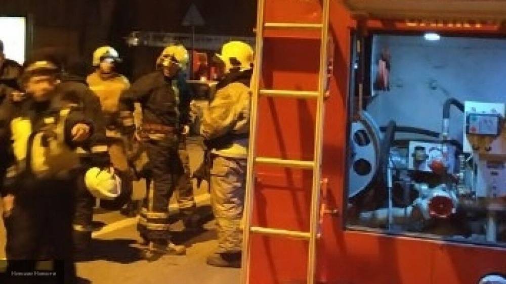 Бомжи сожгли заброшенное здание спортшколы в Тюмени - nation-news.ru - Тюмень