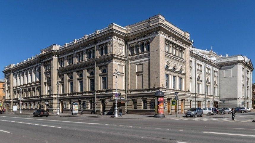 Задержаны вандалы, нарисовавшие свастику на общежитии консерватории в Петербурге - 5-tv.ru - Ленинградская обл. - Санкт-Петербург - район Ломоносовский