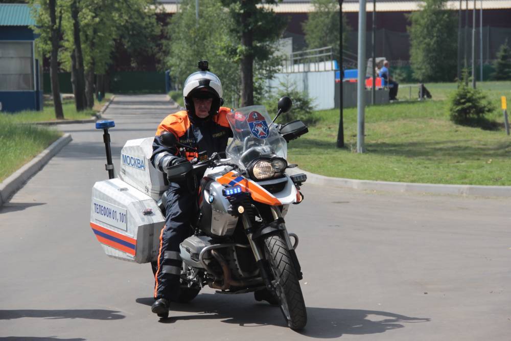 Спасатели на мотоциклах начнут дежурство в столице с 1 мая - vm.ru - Москва