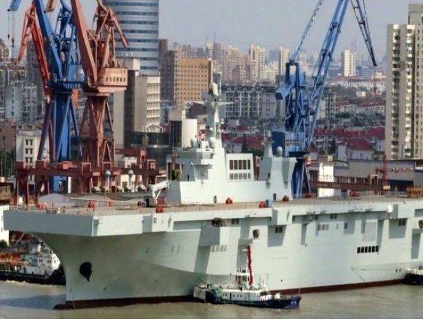 Второй китайский вертолетоносец проекта Type 075 спущен на воду - vpk-news.ru - Китай