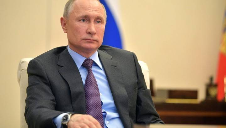 Владимир Путин - Путин: необходимо поддержать автопром для сохранения занятости в отрасли - vesti.ru