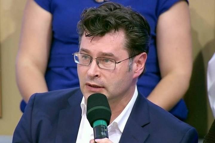 Алексей Мухин - Политолог Алексей Мухин: урон от ограничений может превзойти нанесенный коронавирусом - mk.ru - Россия