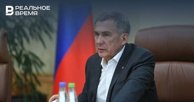 Владимир Путин - Рустам Минниханов - Минниханов разрешил татарстанским чиновникам отчитаться о доходах до 1 августа - realnoevremya.ru - Россия - респ. Татарстан