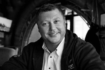 Александр Винник - Российский адвокат разбился насмерть на лестнице в своей конторе - lenta.ru - Москва - Россия - США - Франция