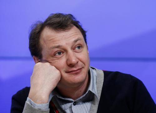 Марат Башаров - Душу изливает стулу… Как Башаров докатился до «трезвой» жизни - vistanews.ru