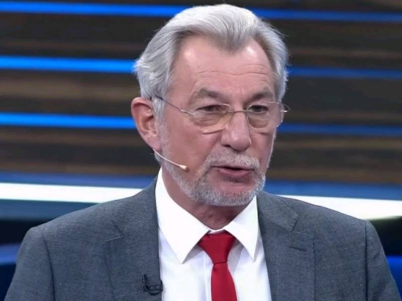 Виталий Зверев - Академик РАН: Если не говорить с людьми, они выйдут на улицу в знак протеста - sobesednik.ru - Россия