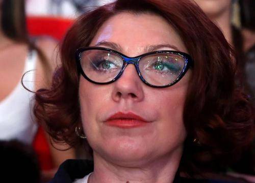 Роза Сябитова - От бандита к альфонсу: Сябитова из «Давай поженимся!» наступает на новые «грабли» в отношениях - vistanews.ru