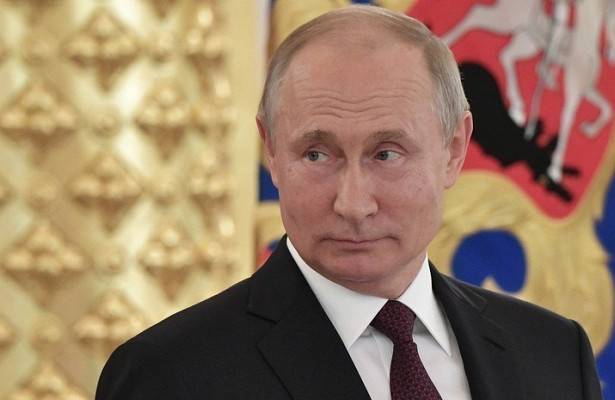 Владимир Путин - Путин подписал закон, освобождающий жителей Донбасса от пошлины для гражданства России - newtvnews.ru - Россия - Украина - Луганская обл. - Донбасс - Донецкая обл.