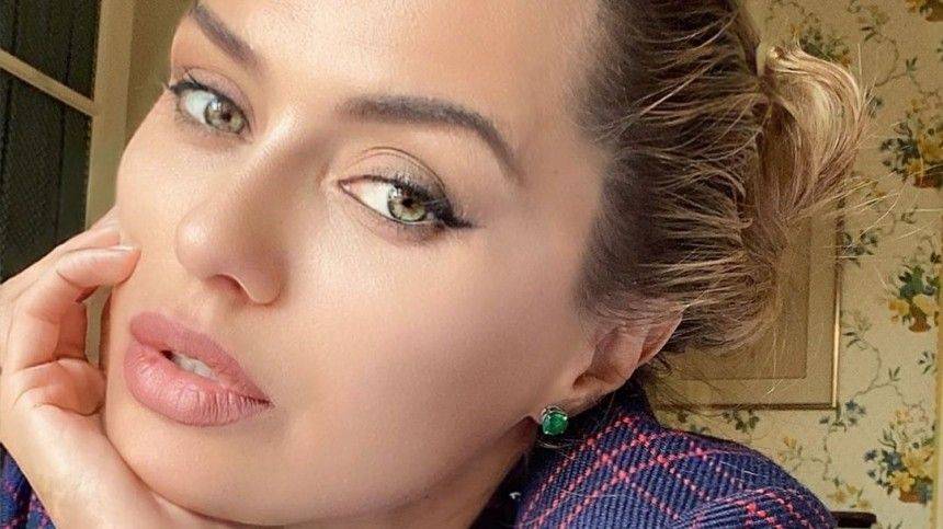 Виктория Боня - «Голоса из катафалка»: Боня записала ответное видео после заявления Собчак о «тупости блогерш» - 5-tv.ru